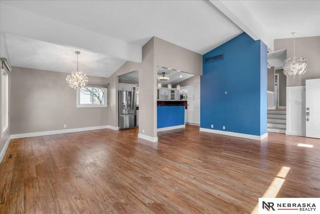 510 Hazelwood Drive, Lincoln, NE 68510