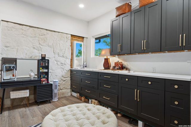 101 Candy Ln, Boerne, TX 78006