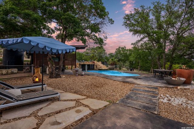 101 Candy Ln, Boerne, TX 78006