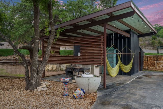 101 Candy Ln, Boerne, TX 78006