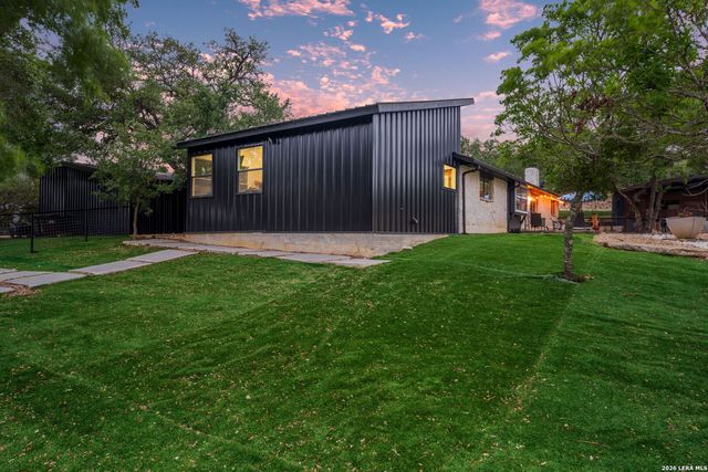 101 Candy Ln, Boerne, TX 78006