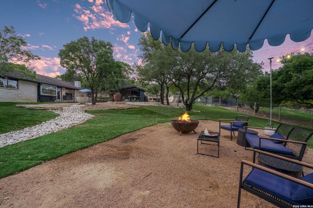 101 Candy Ln, Boerne, TX 78006