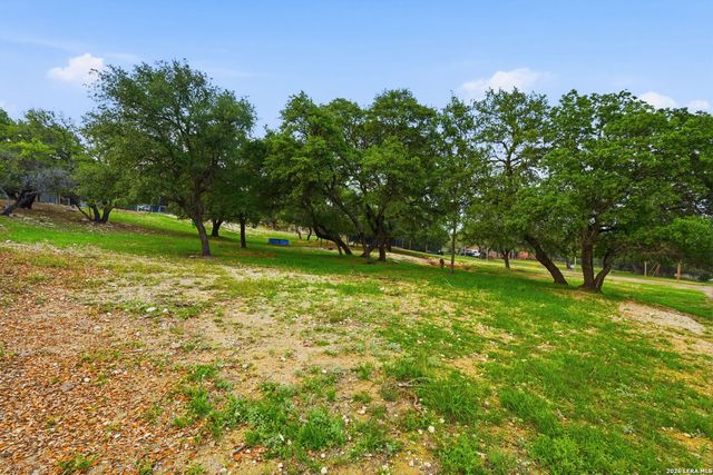 101 Candy Ln, Boerne, TX 78006