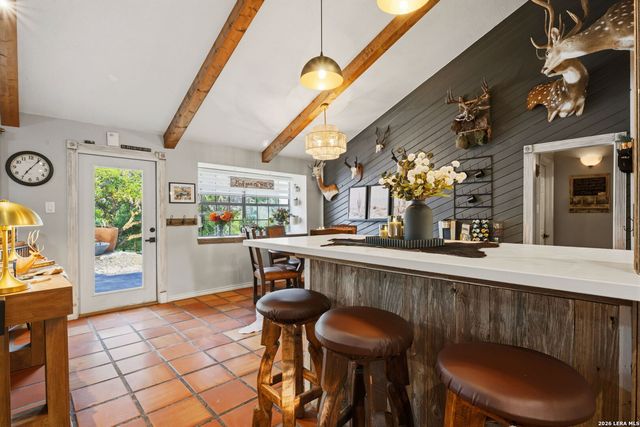 101 Candy Ln, Boerne, TX 78006