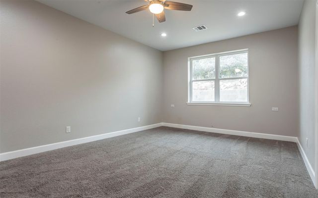 2718 Leslie LN, San Marcos, TX 78666