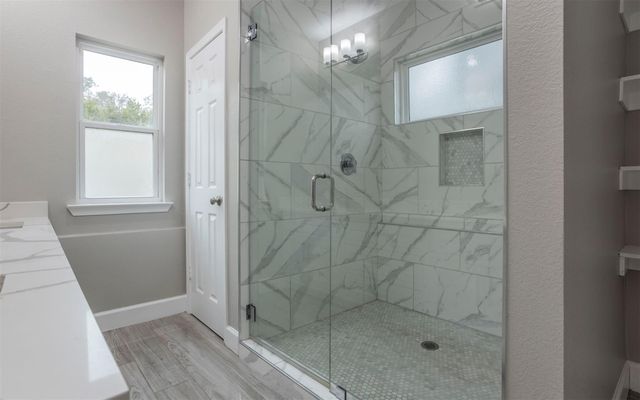 2718 Leslie LN, San Marcos, TX 78666