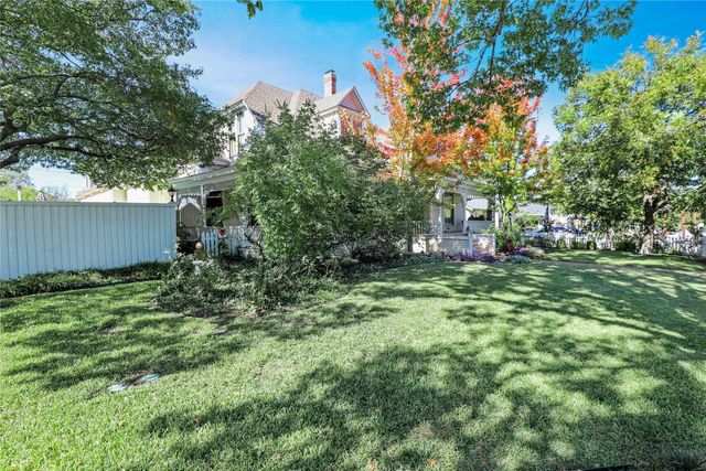 903 N College Street, Mckinney, TX 75069