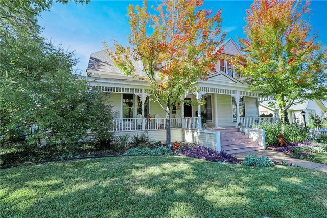 903 N College Street, Mckinney, TX 75069