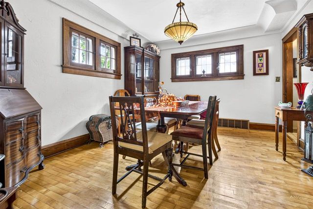 1126 E NAWADA STREET, Appleton, WI 54911