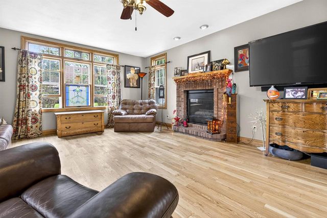 1126 E NAWADA STREET, Appleton, WI 54911