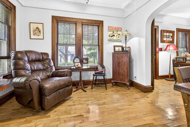 1126 E NAWADA STREET, Appleton, WI 54911