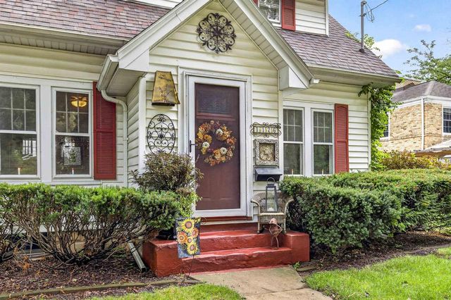 1126 E NAWADA STREET, Appleton, WI 54911