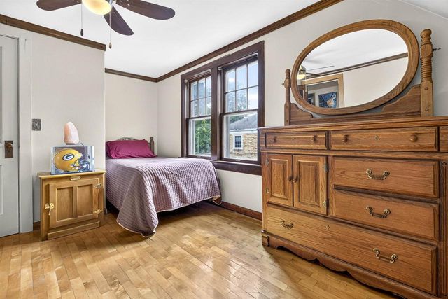 1126 E NAWADA STREET, Appleton, WI 54911