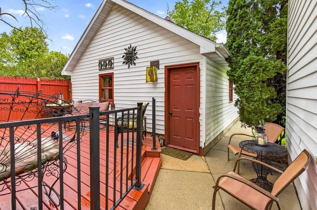 1126 E NAWADA STREET, Appleton, WI 54911