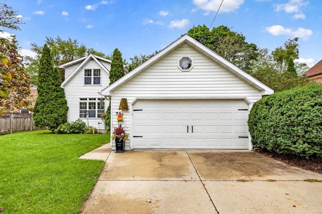 1126 E NAWADA STREET, Appleton, WI 54911