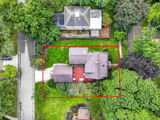 1126 E NAWADA STREET, Appleton, WI 54911