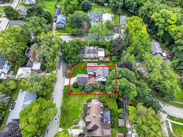 1126 E NAWADA STREET, Appleton, WI 54911