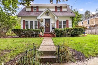 1126 E NAWADA STREET, Appleton, WI 54911