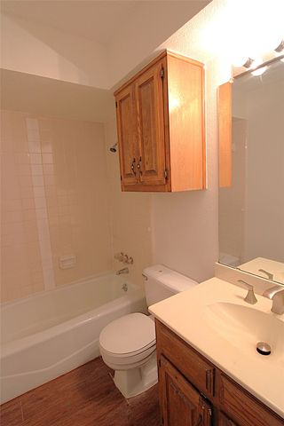 1232 Mockingbird Lane, Desoto, TX 75115