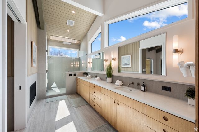 1056 S BEAR LAKE BLVD, Garden City, UT 84028