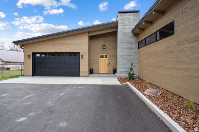 1056 S BEAR LAKE BLVD, Garden City, UT 84028