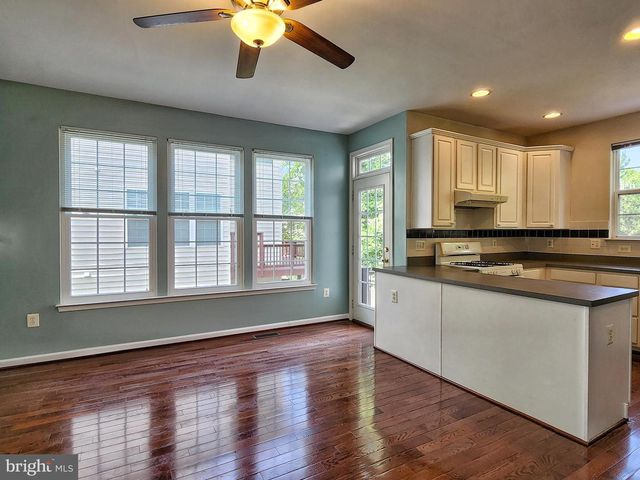 13906 GOTHIC DR, Centreville, VA 20121