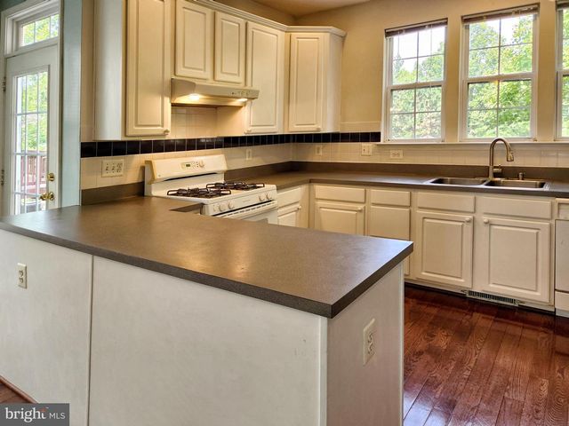 13906 GOTHIC DR, Centreville, VA 20121