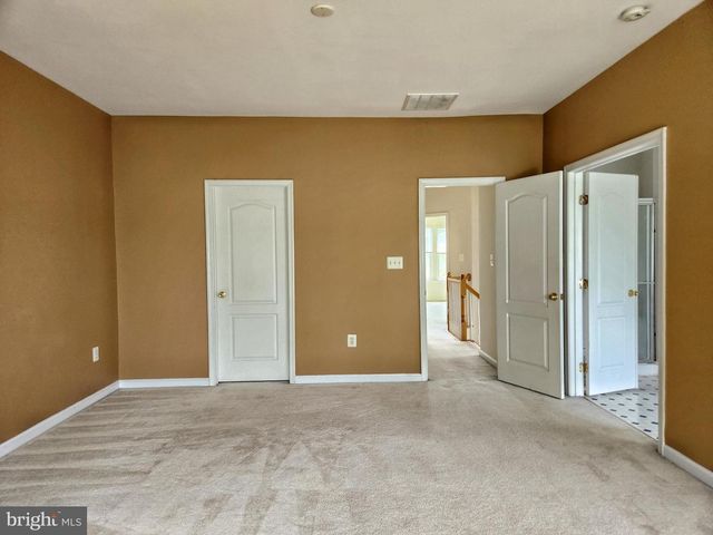 13906 GOTHIC DR, Centreville, VA 20121