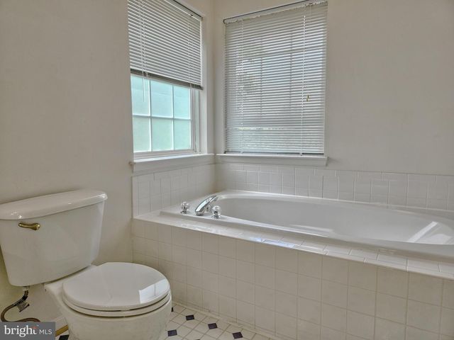 13906 GOTHIC DR, Centreville, VA 20121