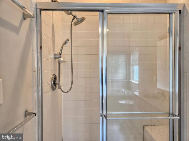 13906 GOTHIC DR, Centreville, VA 20121