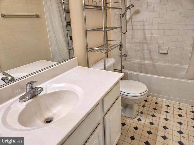 13906 GOTHIC DR, Centreville, VA 20121