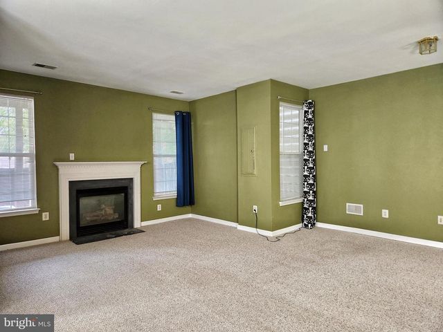 13906 GOTHIC DR, Centreville, VA 20121