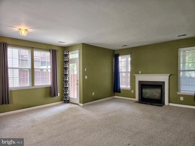 13906 GOTHIC DR, Centreville, VA 20121