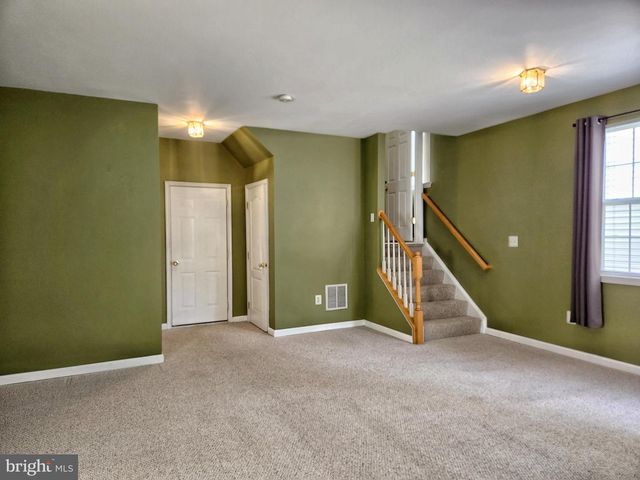 13906 GOTHIC DR, Centreville, VA 20121
