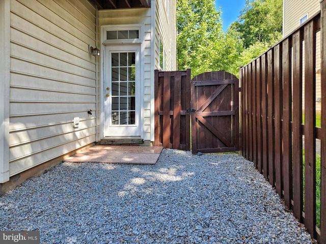 13906 GOTHIC DR, Centreville, VA 20121