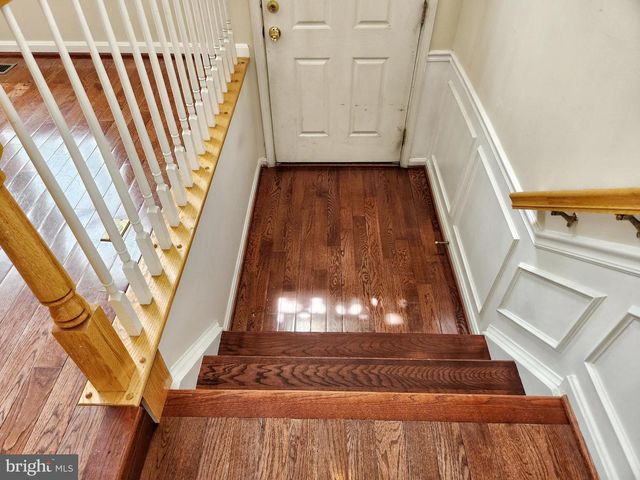 13906 GOTHIC DR, Centreville, VA 20121
