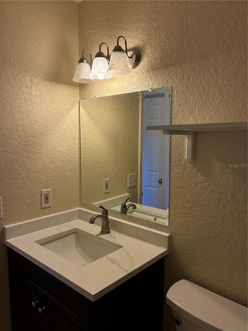 16513 LAKE BRIGADOON CIR, Tampa, FL 33618