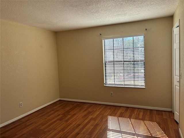 16513 LAKE BRIGADOON CIR, Tampa, FL 33618