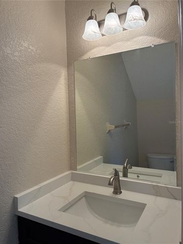 16513 LAKE BRIGADOON CIR, Tampa, FL 33618