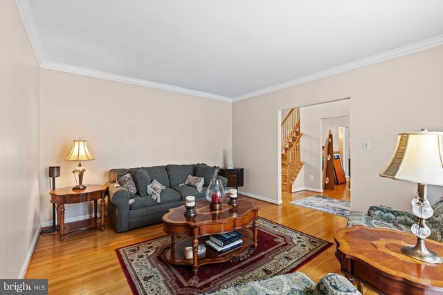 6021 WOODLAKE LN, Alexandria, VA 22315