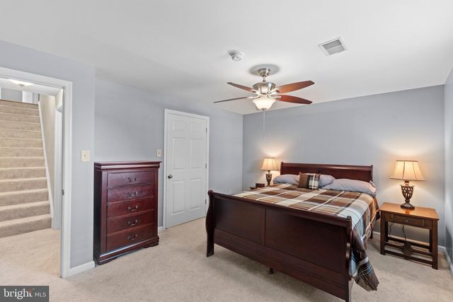 6021 WOODLAKE LN, Alexandria, VA 22315