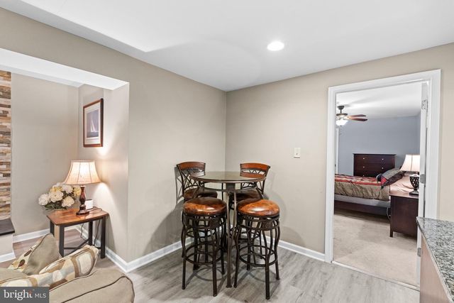 6021 WOODLAKE LN, Alexandria, VA 22315