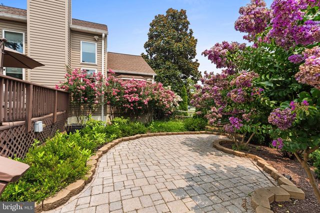 6021 WOODLAKE LN, Alexandria, VA 22315