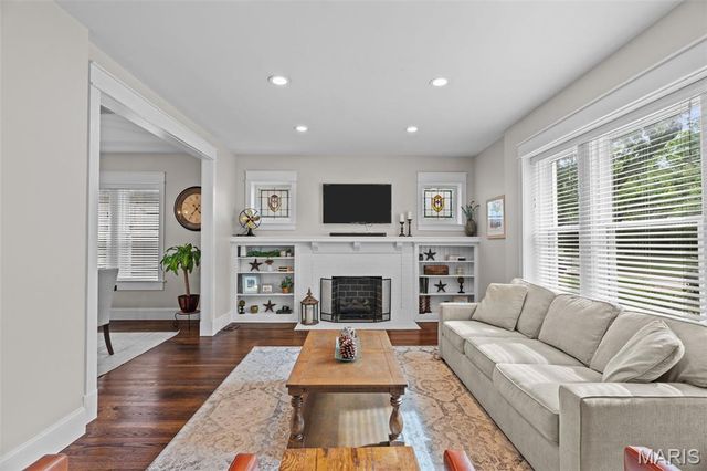 1600 Bellevue Avenue, Richmond Heights, MO 63117