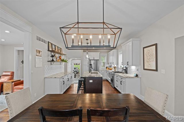 1600 Bellevue Avenue, Richmond Heights, MO 63117