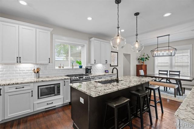 1600 Bellevue Avenue, Richmond Heights, MO 63117