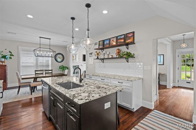 1600 Bellevue Avenue, Richmond Heights, MO 63117