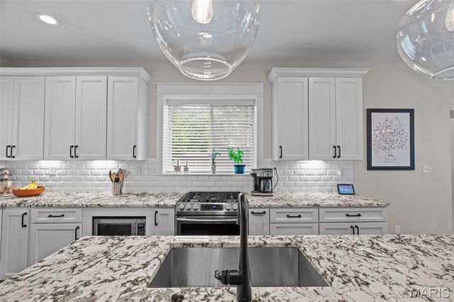 1600 Bellevue Avenue, Richmond Heights, MO 63117