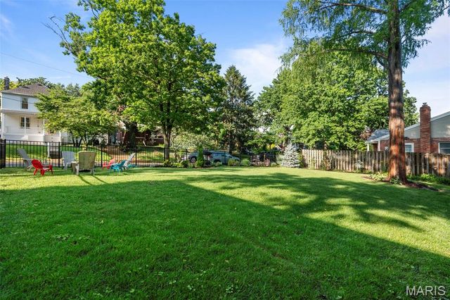 1600 Bellevue Avenue, Richmond Heights, MO 63117