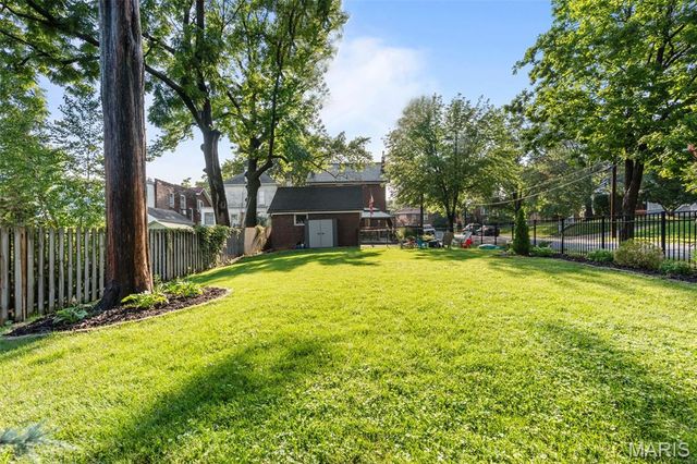 1600 Bellevue Avenue, Richmond Heights, MO 63117